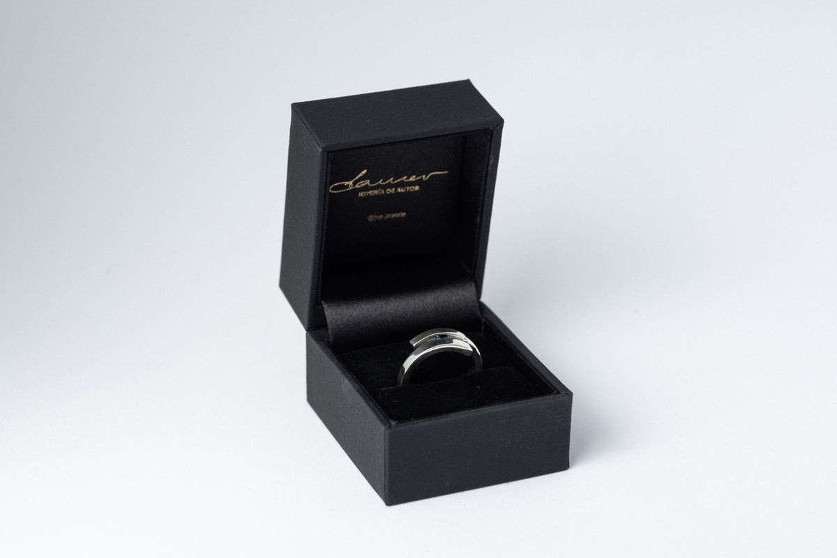Anillo Intangible Zafiro