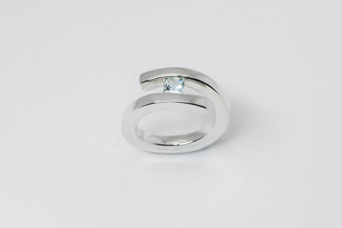 Immaterieller Aquamarinring