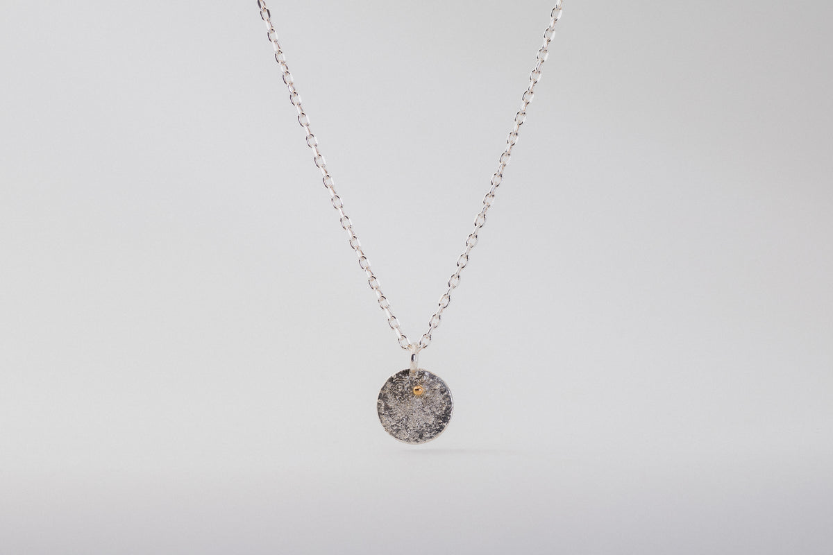 Collar Satélite