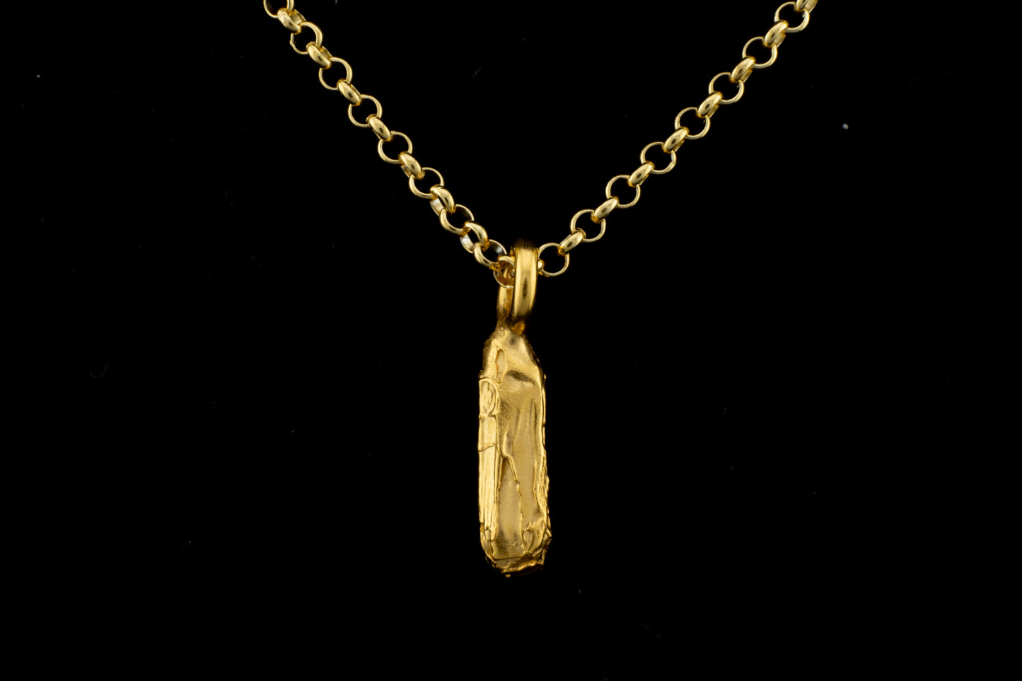 Colgante I bañado en oro